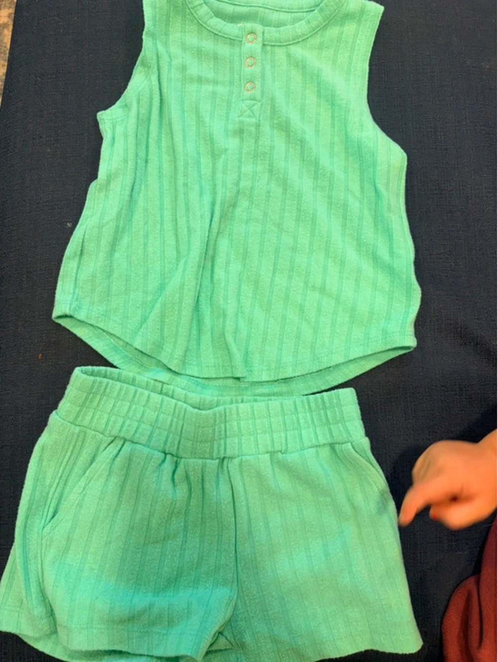 Green ribbed set